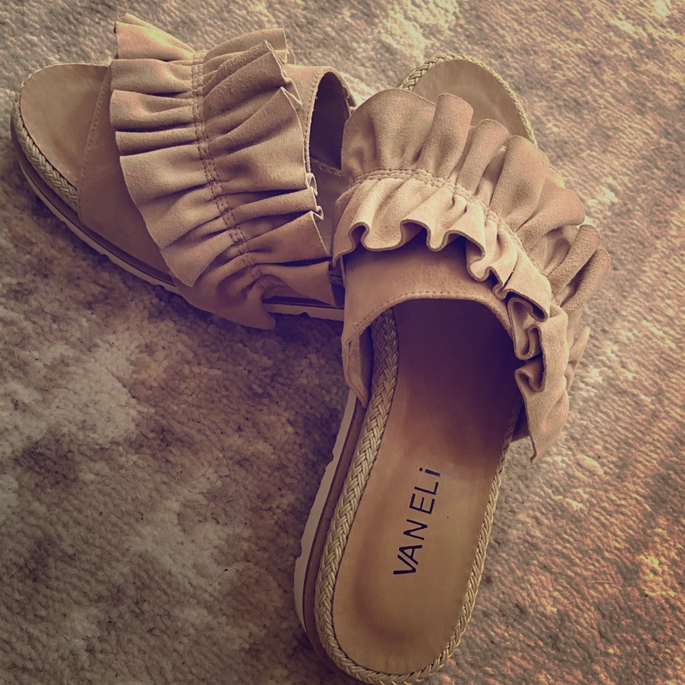 Vaneli sandals